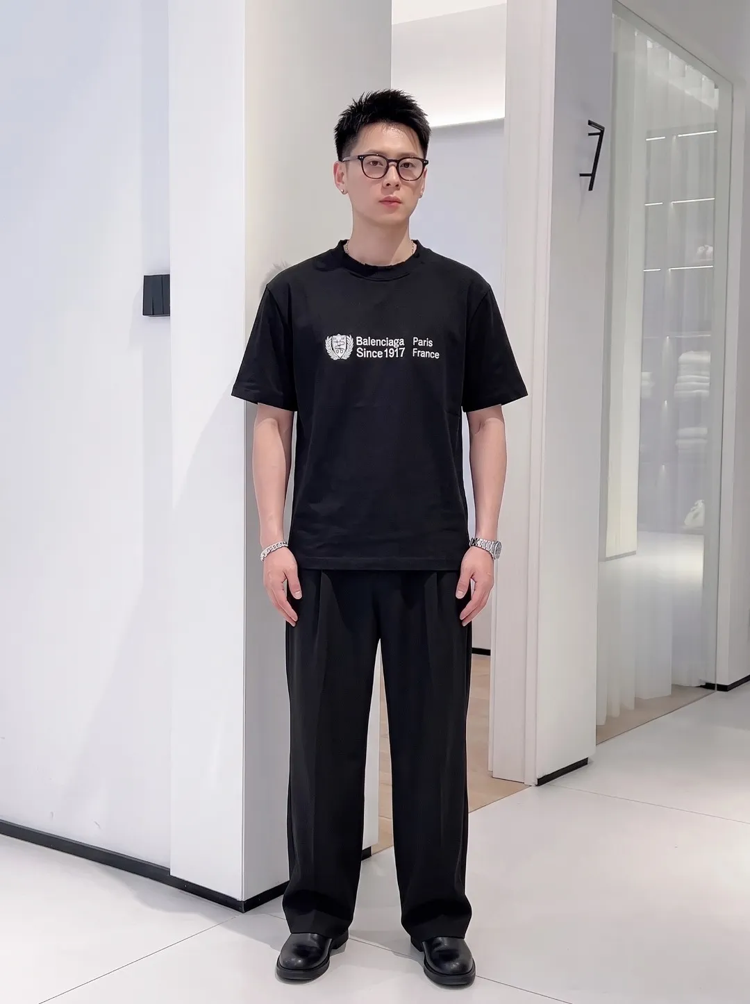 P100✨🔥 [BALENCIAGA] 2026FW short-sleeved T-shirt Premium 26s double yarn 300g fabric embroidery fraying process Color: Black White Green Size: S M L XL 2XL